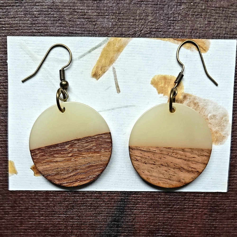 EARRINGS 🤍